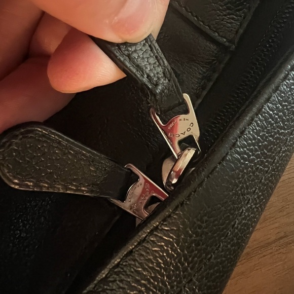 Coach Charles Backpack/Crossbody Bag Black - Picture 6 of 9